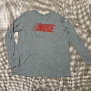 Men’s XL Nike Light Gray Nike Long Sleeve T-shirt